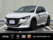プジョー 208 認定中古車　弊社下取車　ワンオーナー　ガラスルーフ　AppleCarPlay　アクティブクルーズコントロール　ステアリングパドルシフト　ドライブレコーダー　シートヒーター　ワイヤレスチャージ　ETC 認定中古車